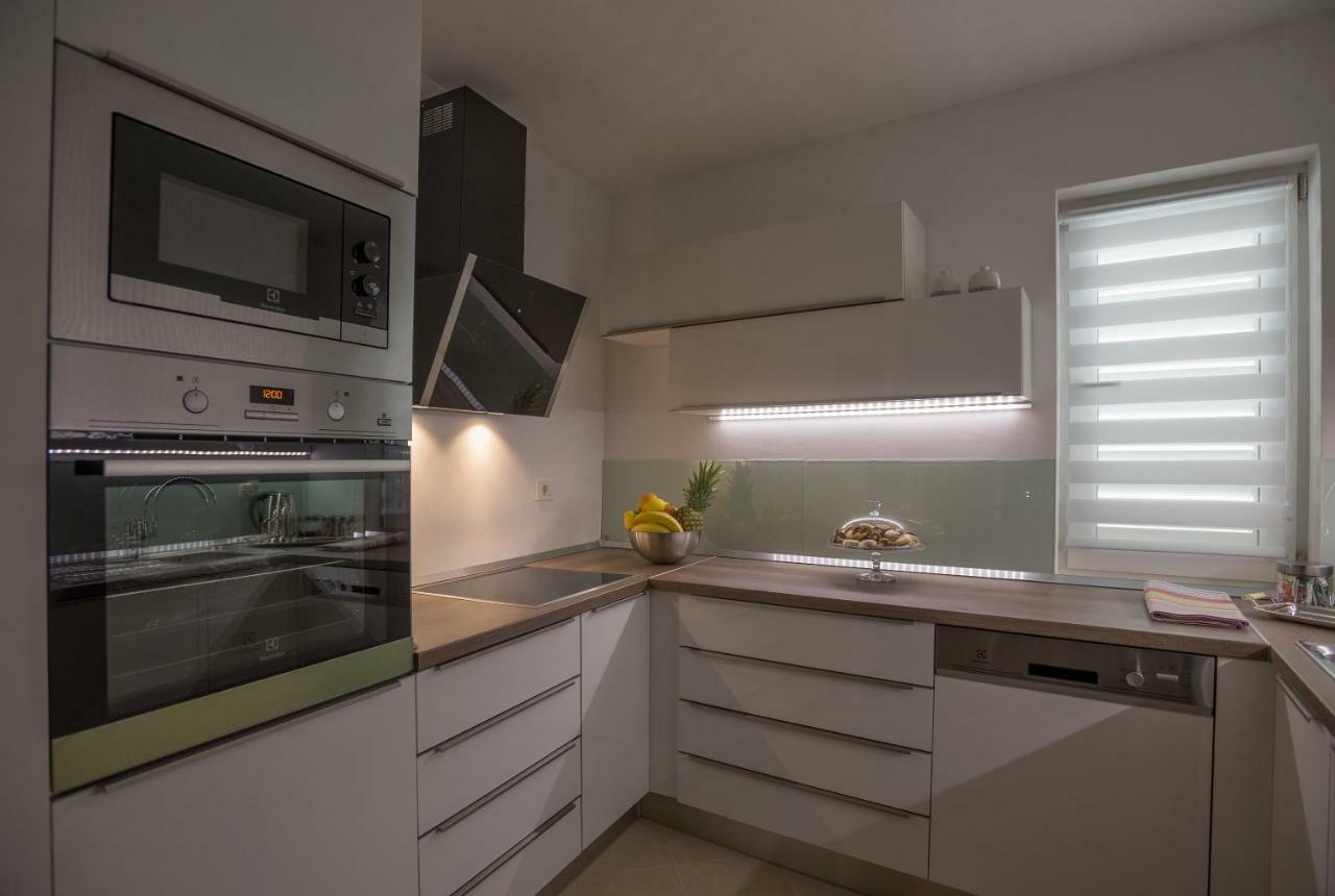 Andor - Lux, Two Beautiful Terraces With Sea & Sunset View Apartment มาคาร์สกา ภายนอก รูปภาพ